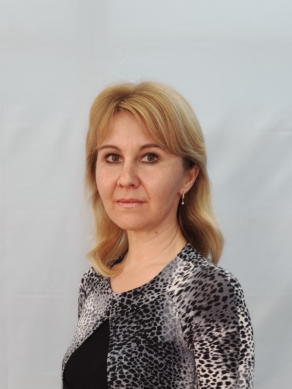 Петрова Юлия Николаевна.